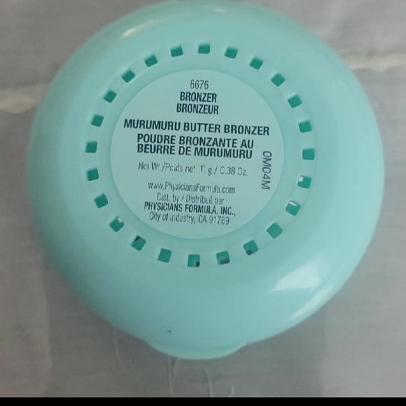 Physicians Formula Butter Bronzer - Picture 2 of 3